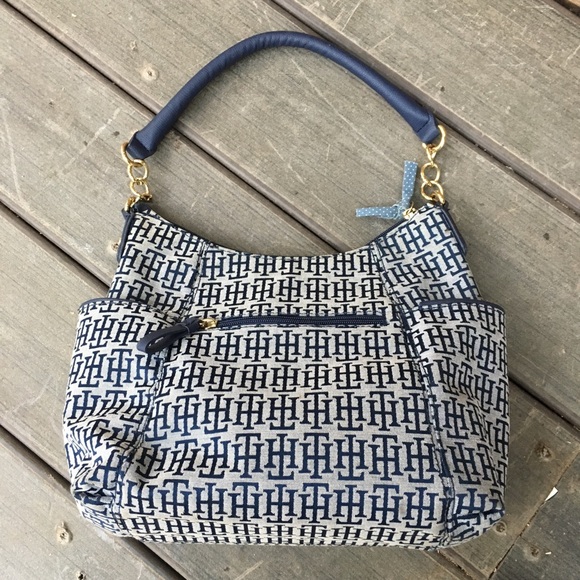 rn 77806 tommy hilfiger ca 50900